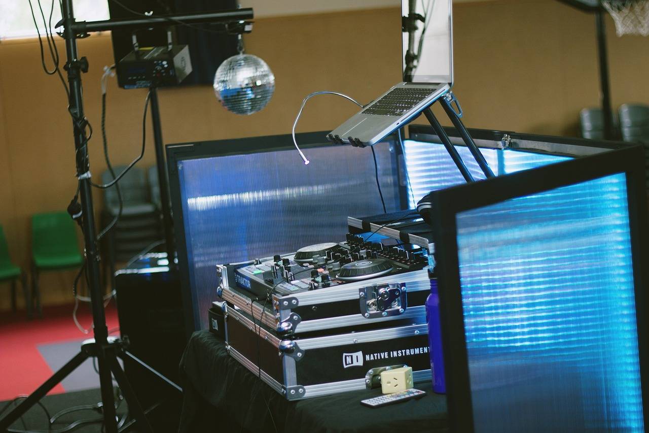 Analyzing the Impact of Social Media on Film Criticism